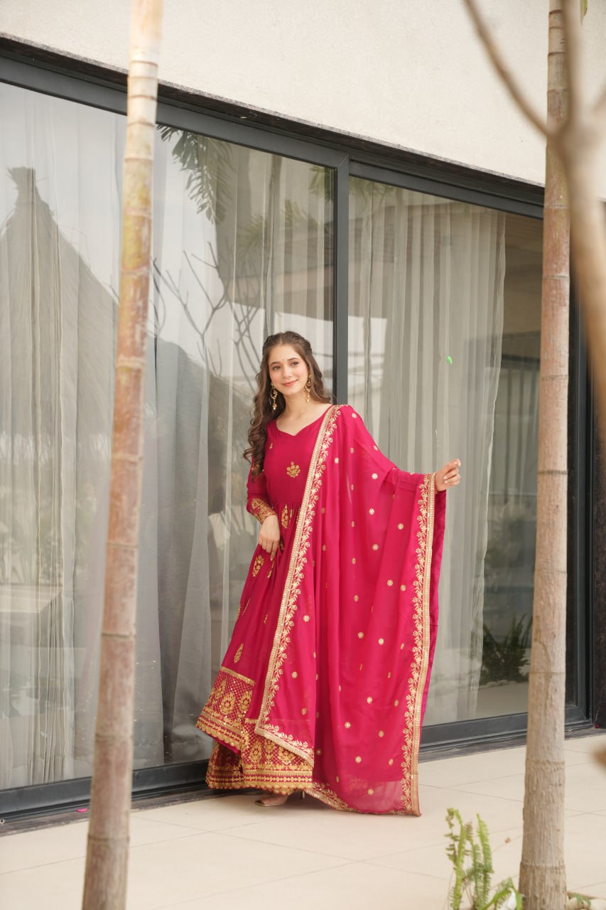 Women's Cotton Embroidered Anarkali Gown With Dupatta Set - Image 5